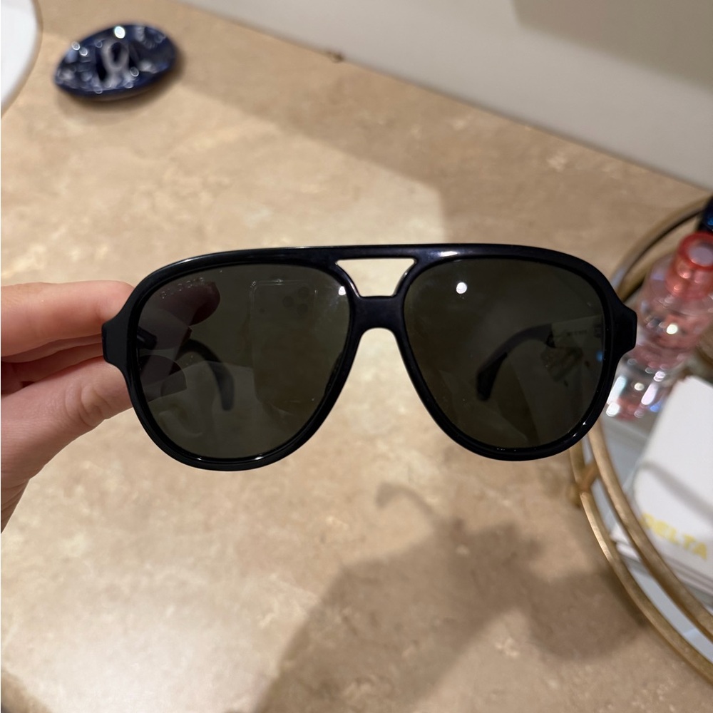 Gucci Black Aviator Sunglasses